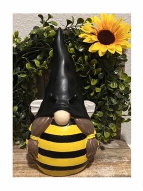 NEW Bumble Bee Gnome Decor 🐝